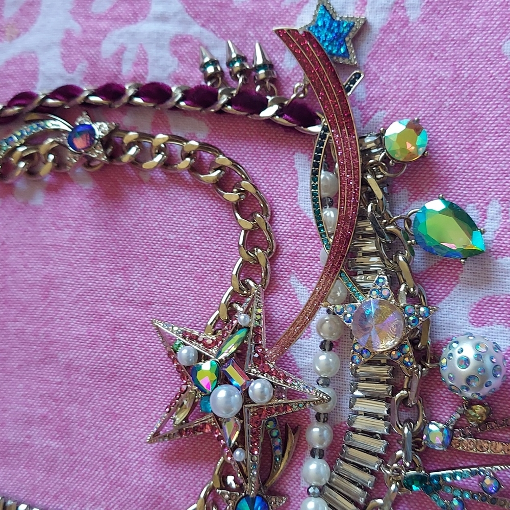 NWT Betsey Johnson CELESTIAL STARLET STATEMENT NECKLACE - Picture 14 of 15